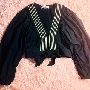 extremely adorable black crop top!